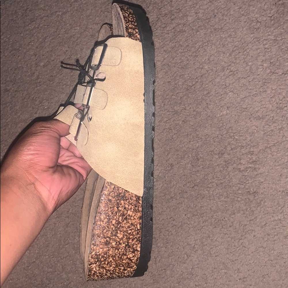 Sandals - Picture 2 of 3